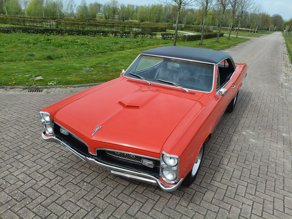 52757100-7.jpg