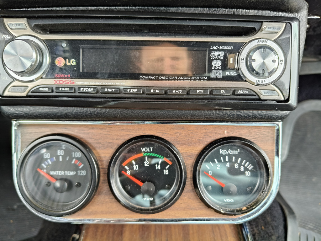 52757100-75.jpg